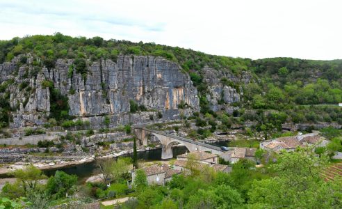 Balazuc : plus beau village de France ?